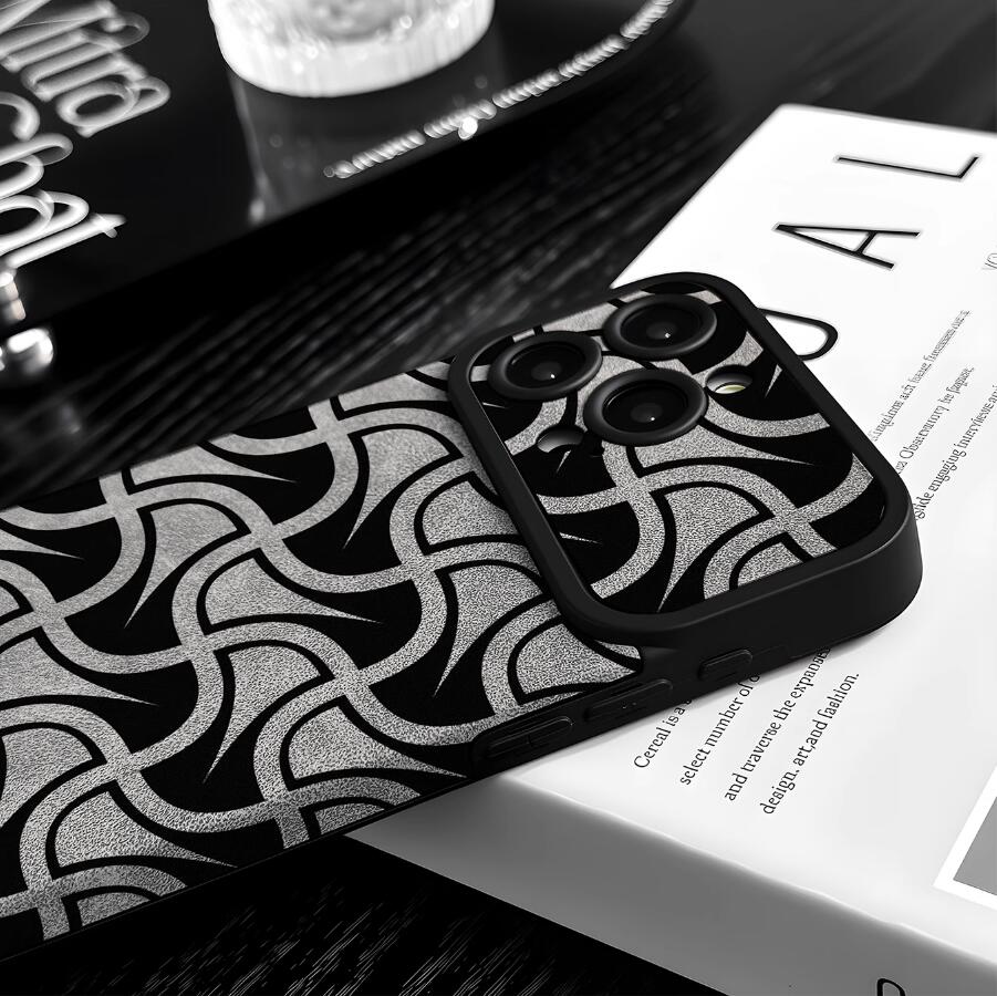 sheepskin-escape-room-painting-iphone-case-creative_8