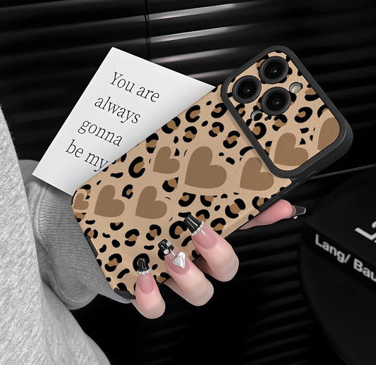 sheepskin-heart-lepoard-patchwork-pattern-iphone-case-trendy_1