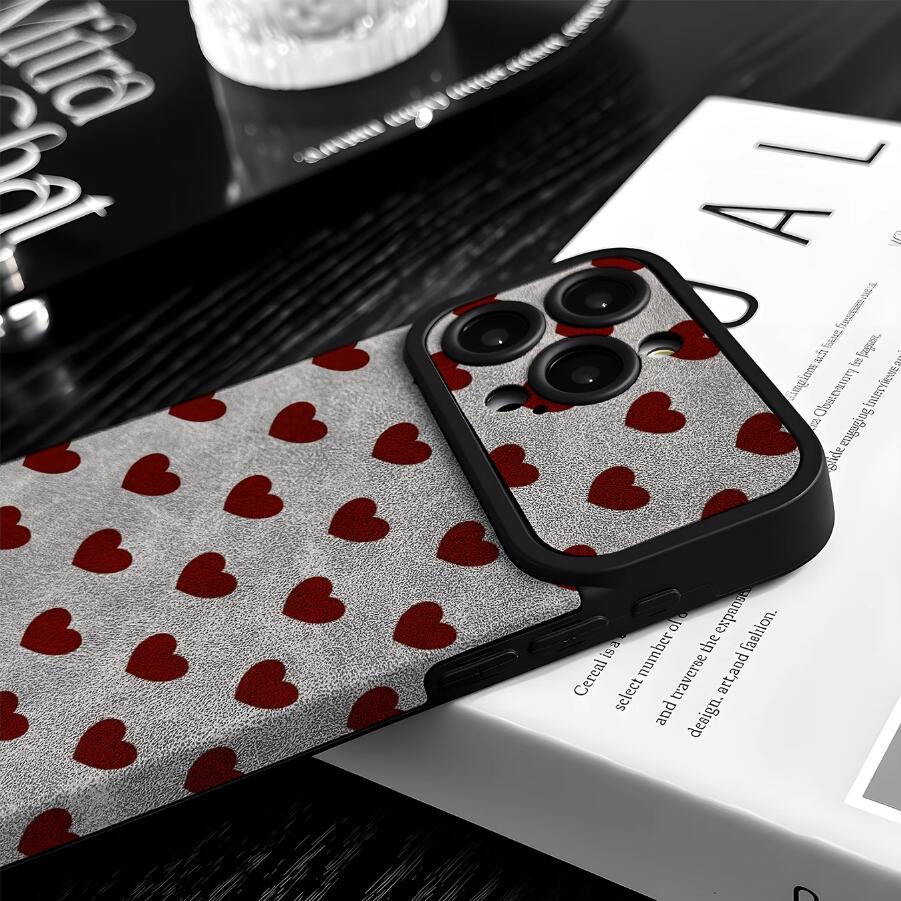 sheepskin-red-heart-painting-iphone-case-creative_8