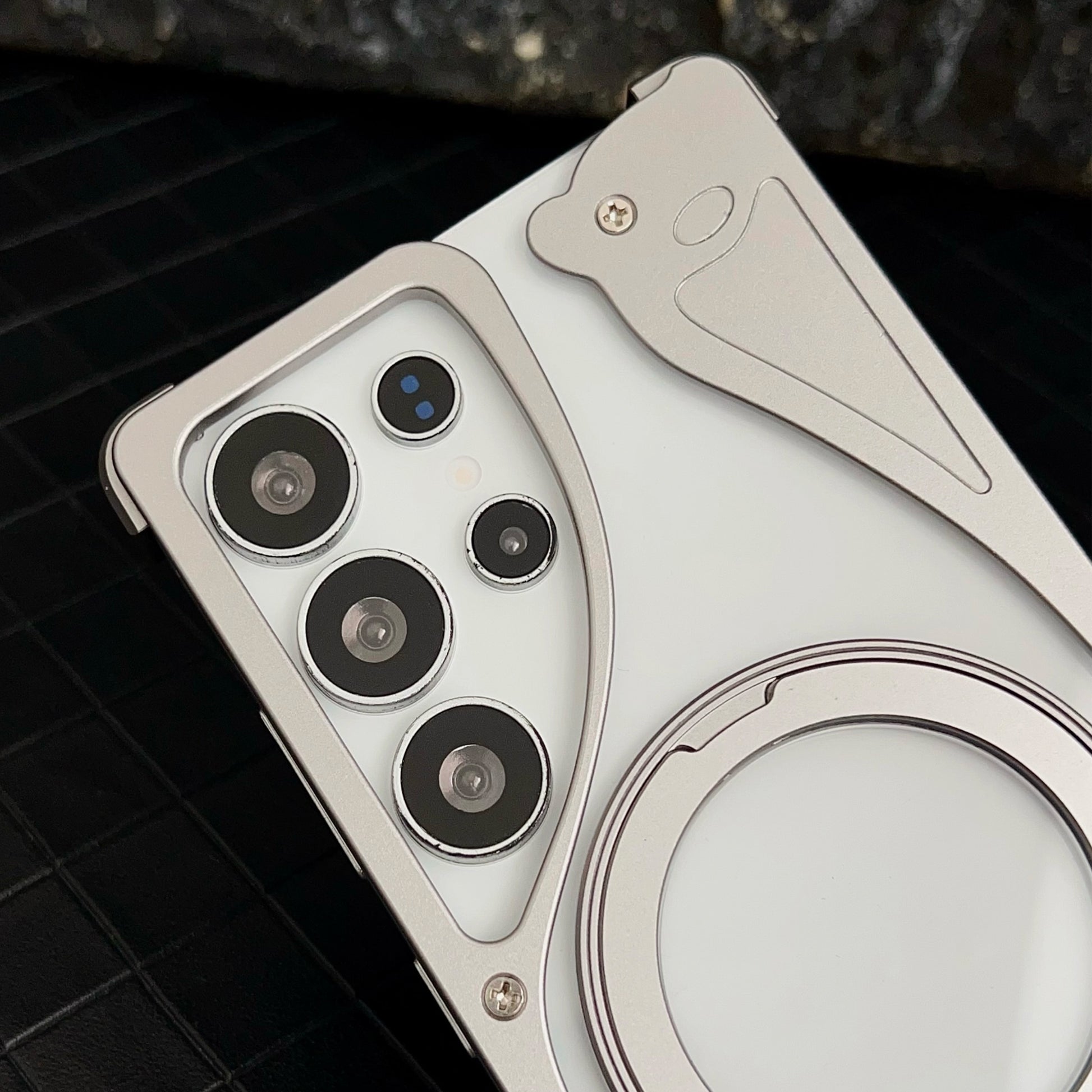 Glaze-magnetic-ring-stand-aluminum-iphone-samsung-phone-cases_20