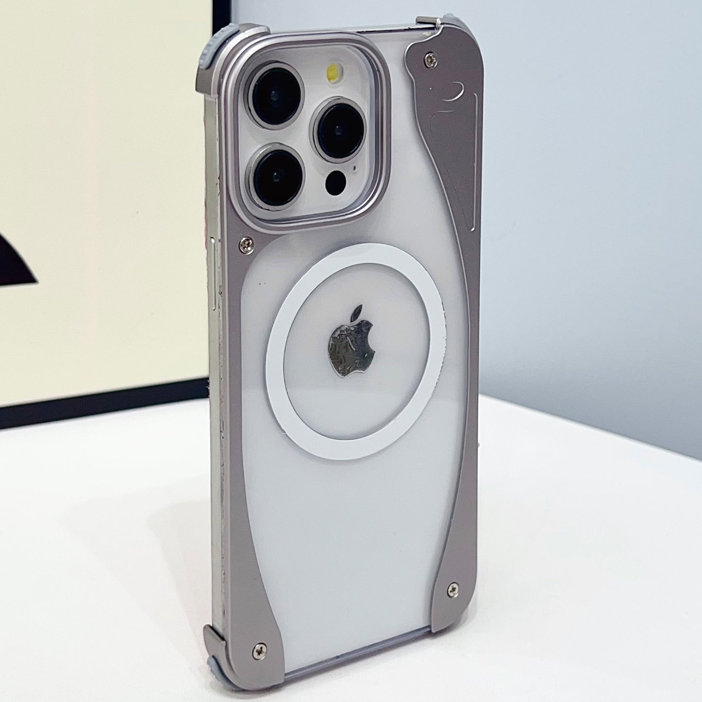 Glaze-magsafe-aluminum-iphone-samsung-phone-cases_12