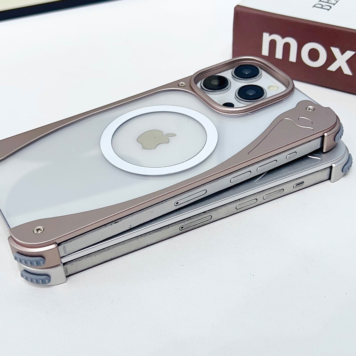 Glaze-magsafe-aluminum-iphone-samsung-phone-cases_5