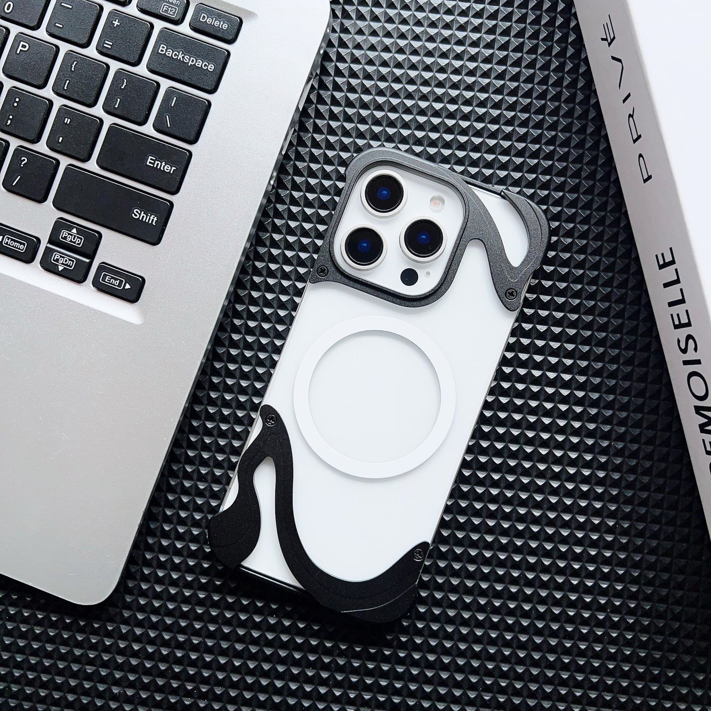 dolphin-aluminum-crystal-magsafe-iphone-samsung-phone-cases_1