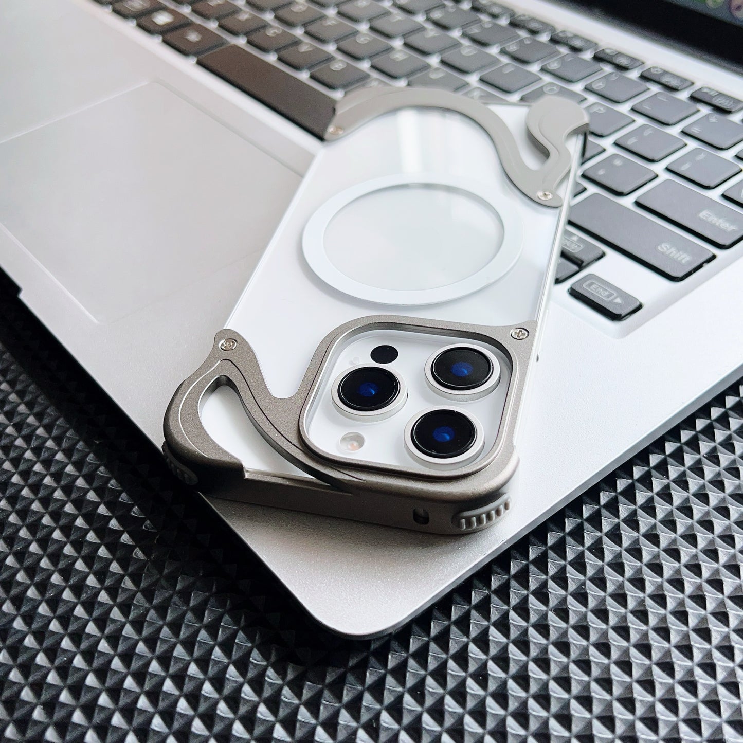 dolphin-aluminum-crystal-magsafe-iphone-samsung-phone-cases_11