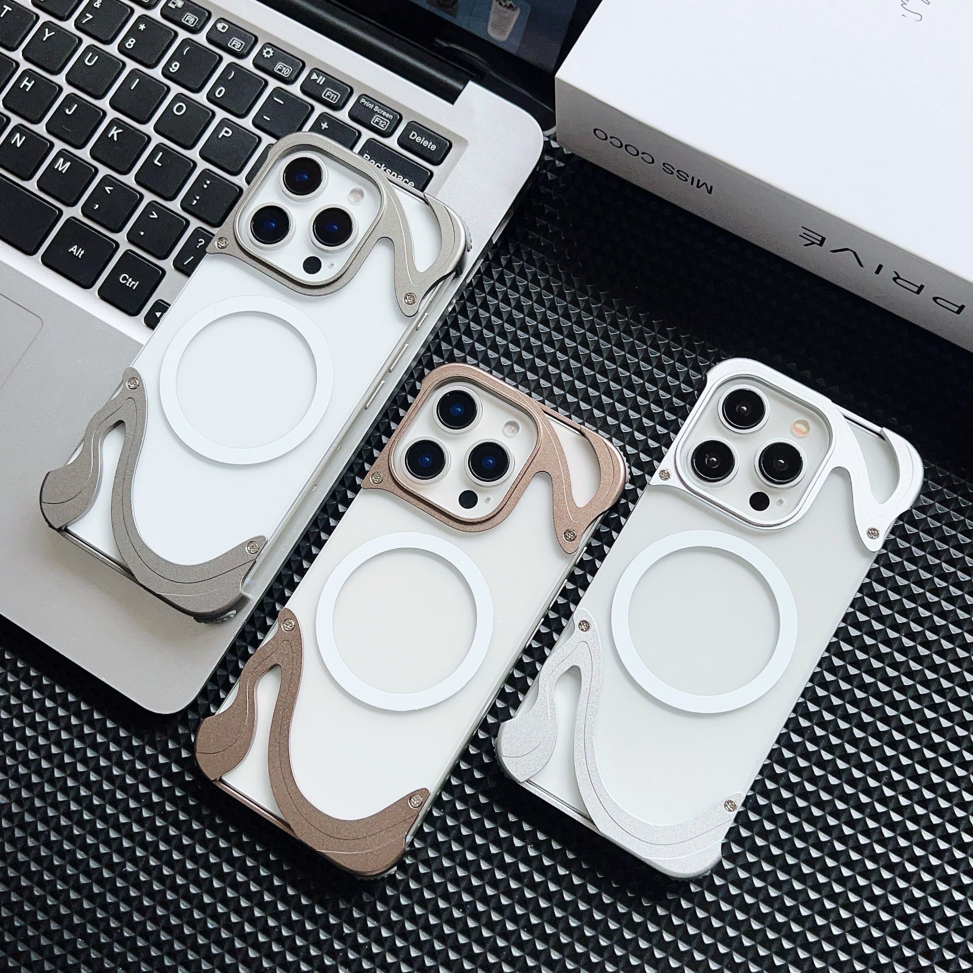 dolphin-aluminum-crystal-magsafe-iphone-samsung-phone-cases_12