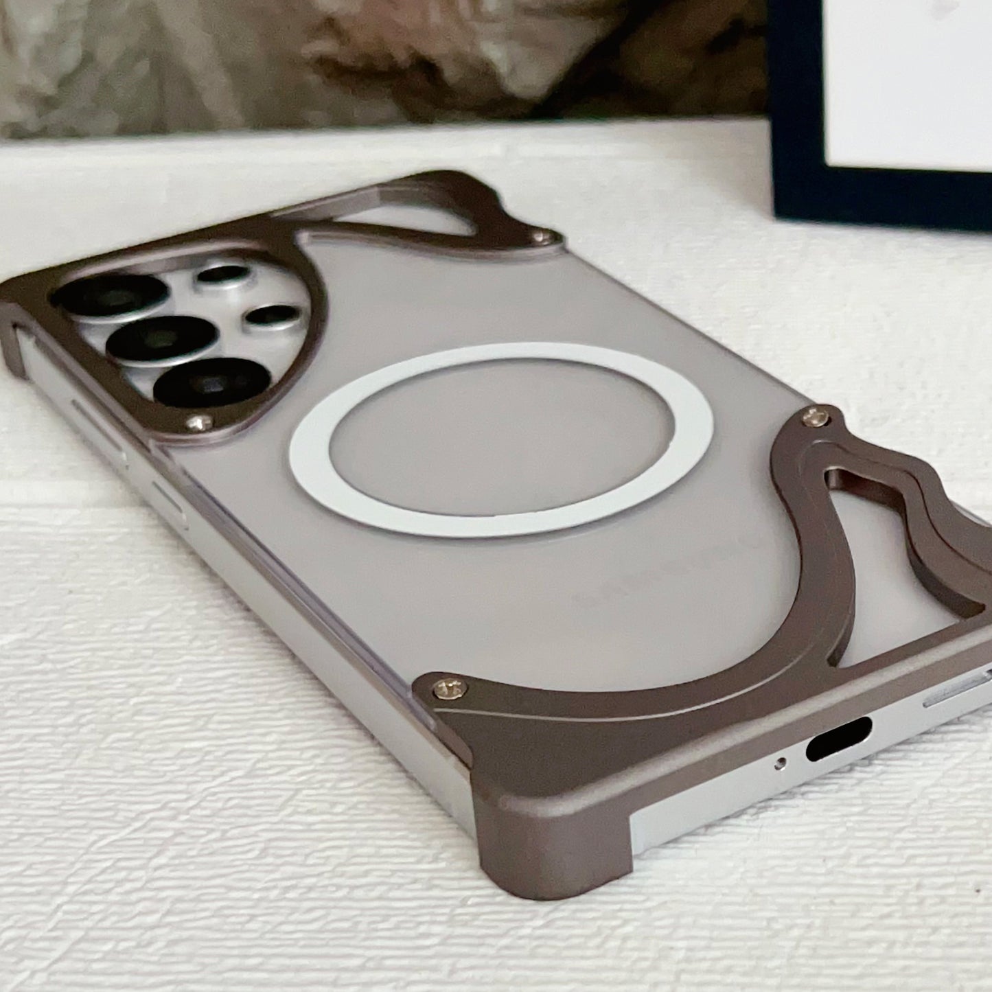 dolphin-aluminum-crystal-magsafe-iphone-samsung-phone-cases_19