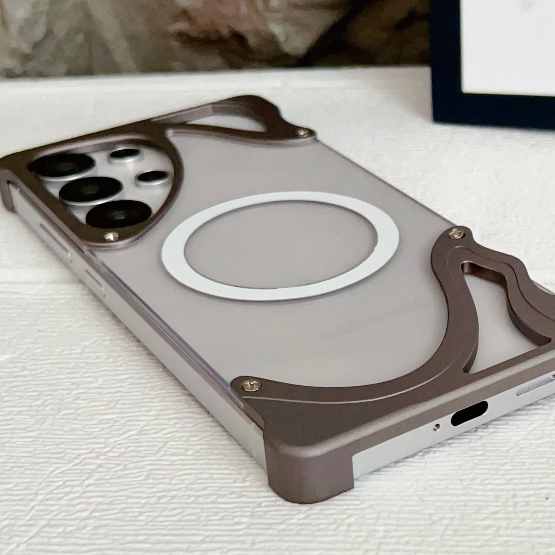 dolphin-aluminum-crystal-magsafe-iphone-samsung-phone-cases_19