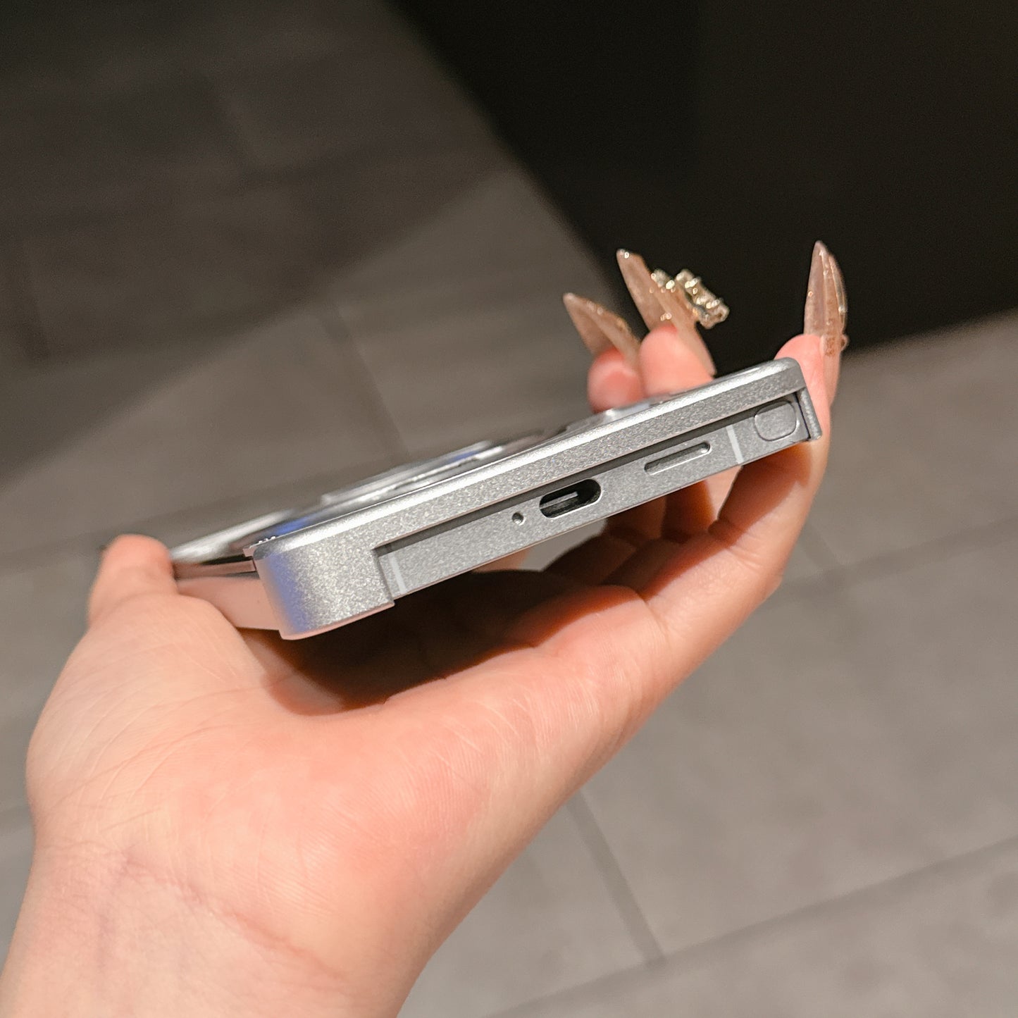 dolphin-carbon-fiber-aluminum-iphone-samsung-phone-cases_19