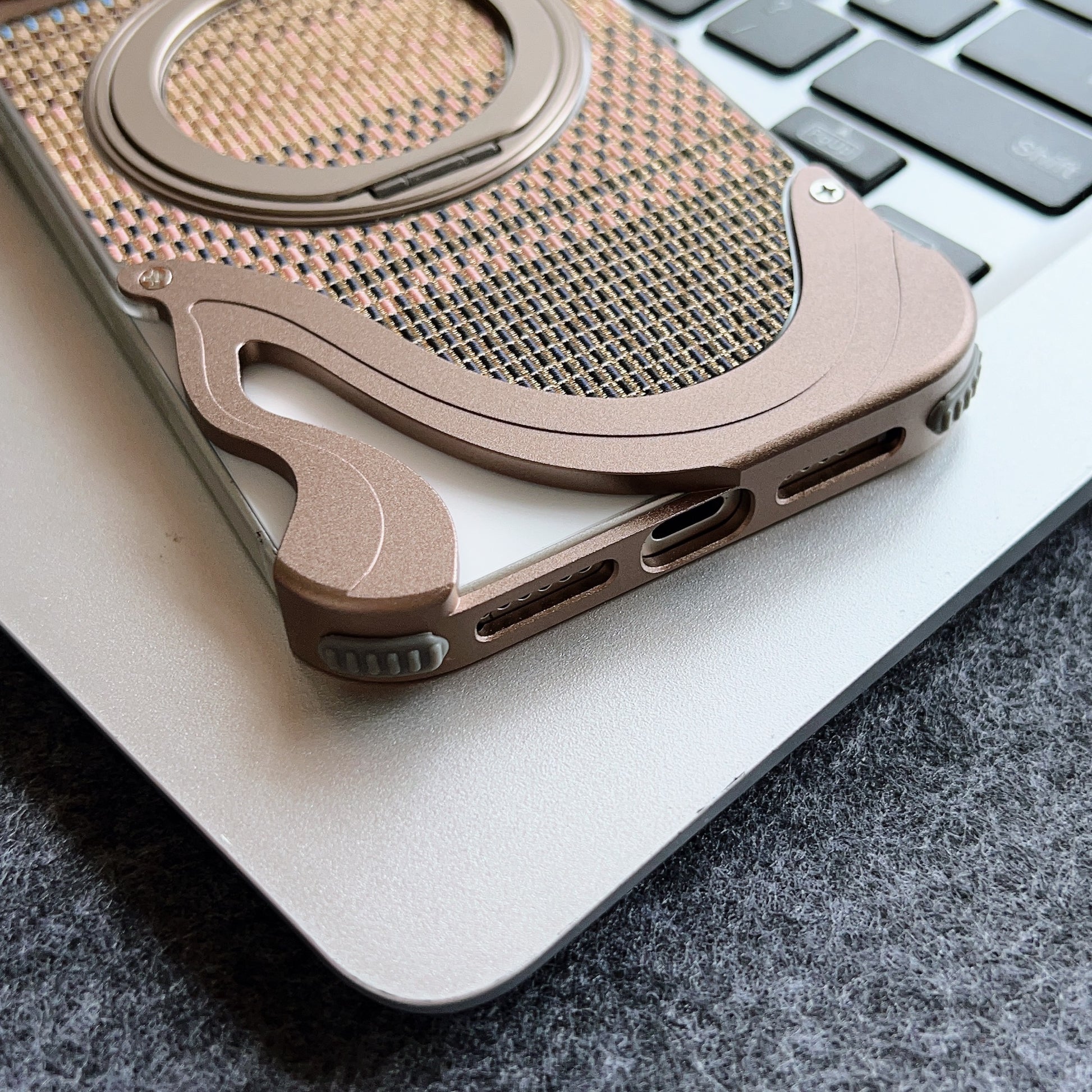 dolphin-silk-aluminum-iphone-samsung-phone-cases_11