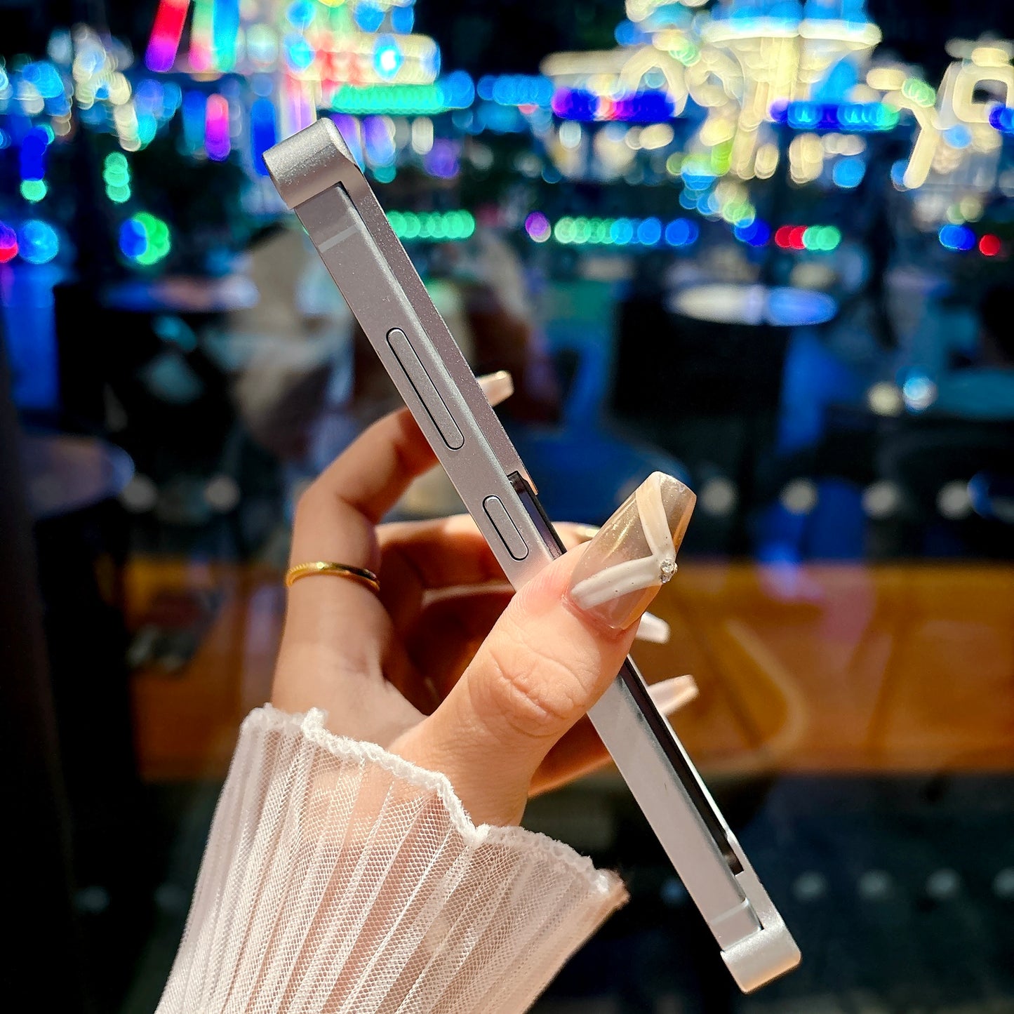 dolphin-sunset-magsafe-aluminum-iphone-samsung-phone-cases_14