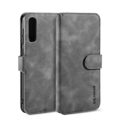 Retro Leather Edge Galaxy A50 Case with Hand Strap