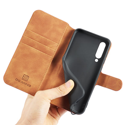 Retro Leather Edge Galaxy A70e Case with Hand Strap