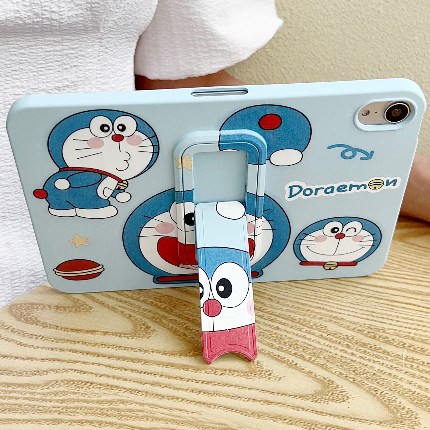 liquid-silicone-stand-anime-painting-ipad-samsung-tablet-cases_1