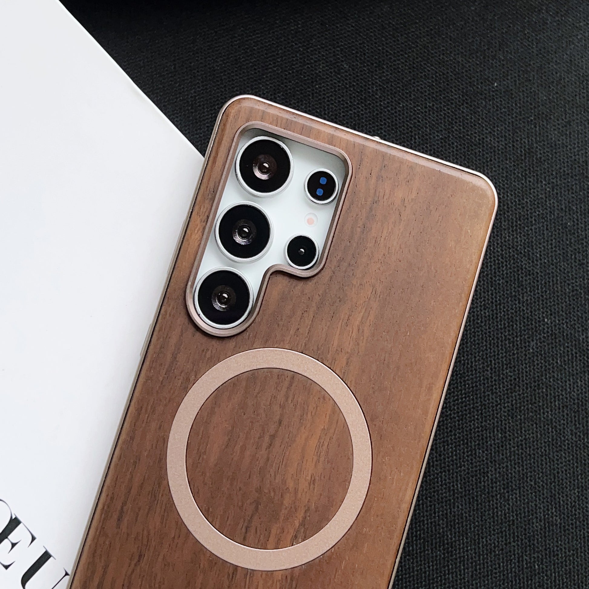 lock-walnut-aluminum-magsafe-iphone-samsung-phone-cases_12