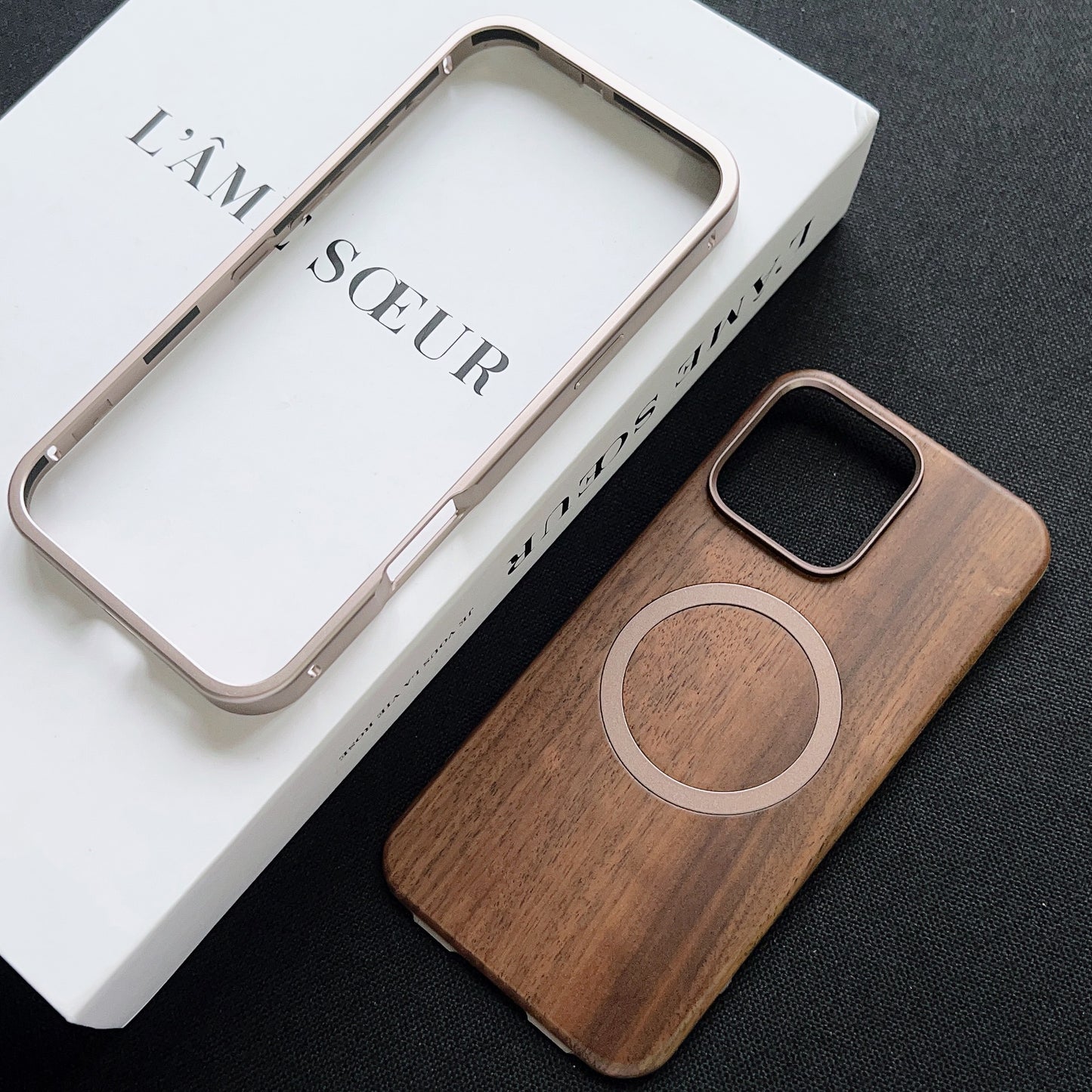 lock-walnut-aluminum-magsafe-iphone-samsung-phone-cases_6