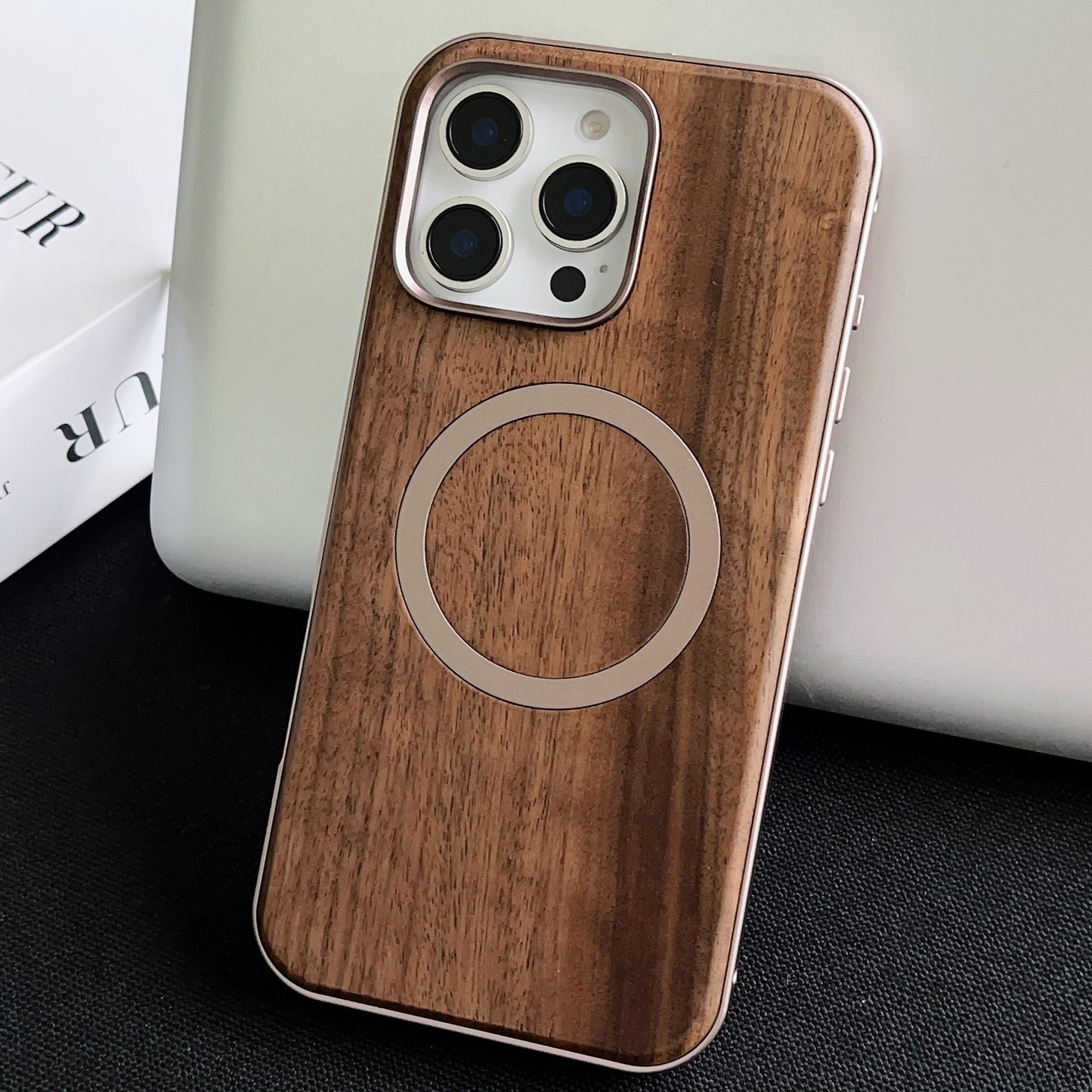 lock-walnut-aluminum-magsafe-iphone-samsung-phone-cases_9