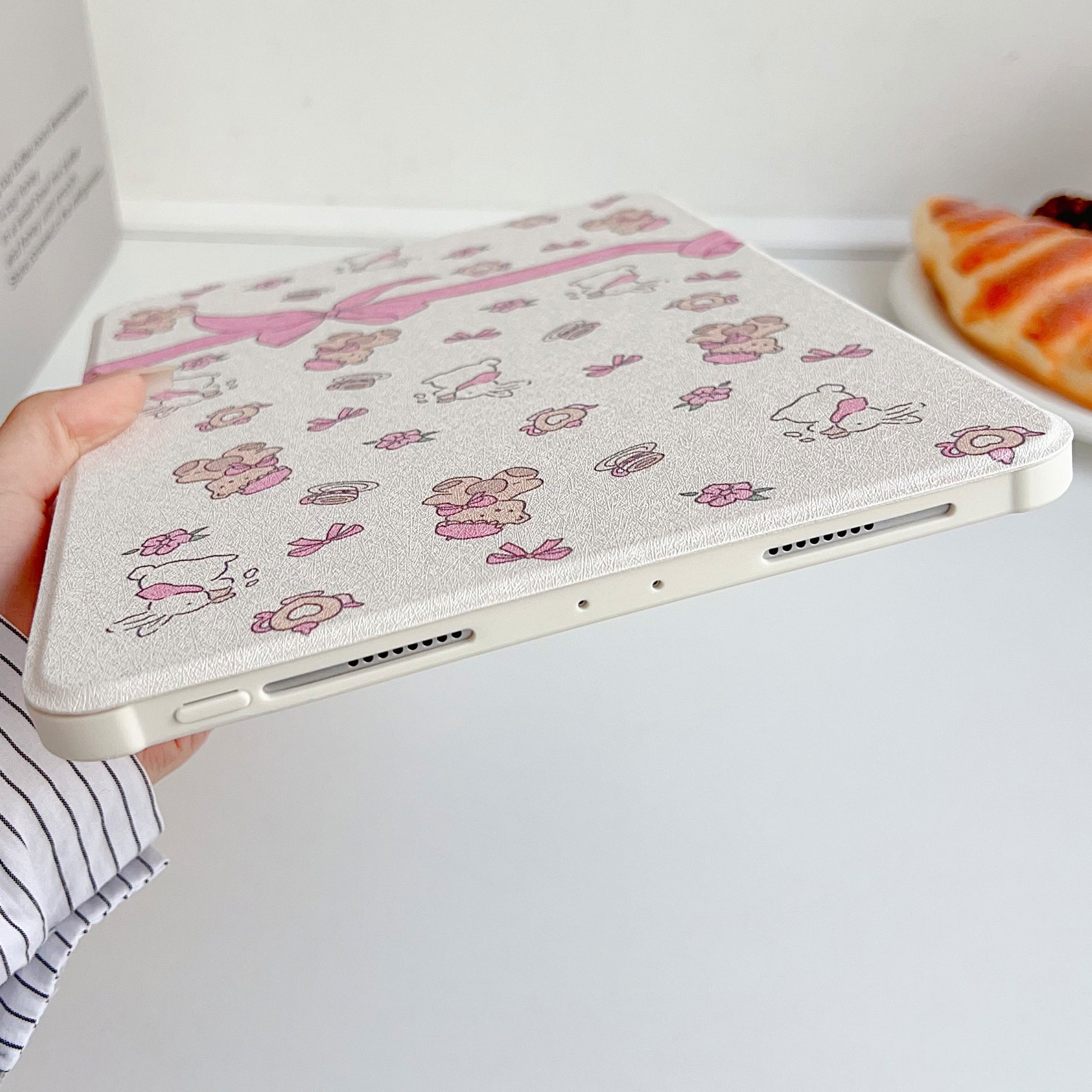 rotating-stand-vogue-painting-ipad-samsung-tablet-cases_11