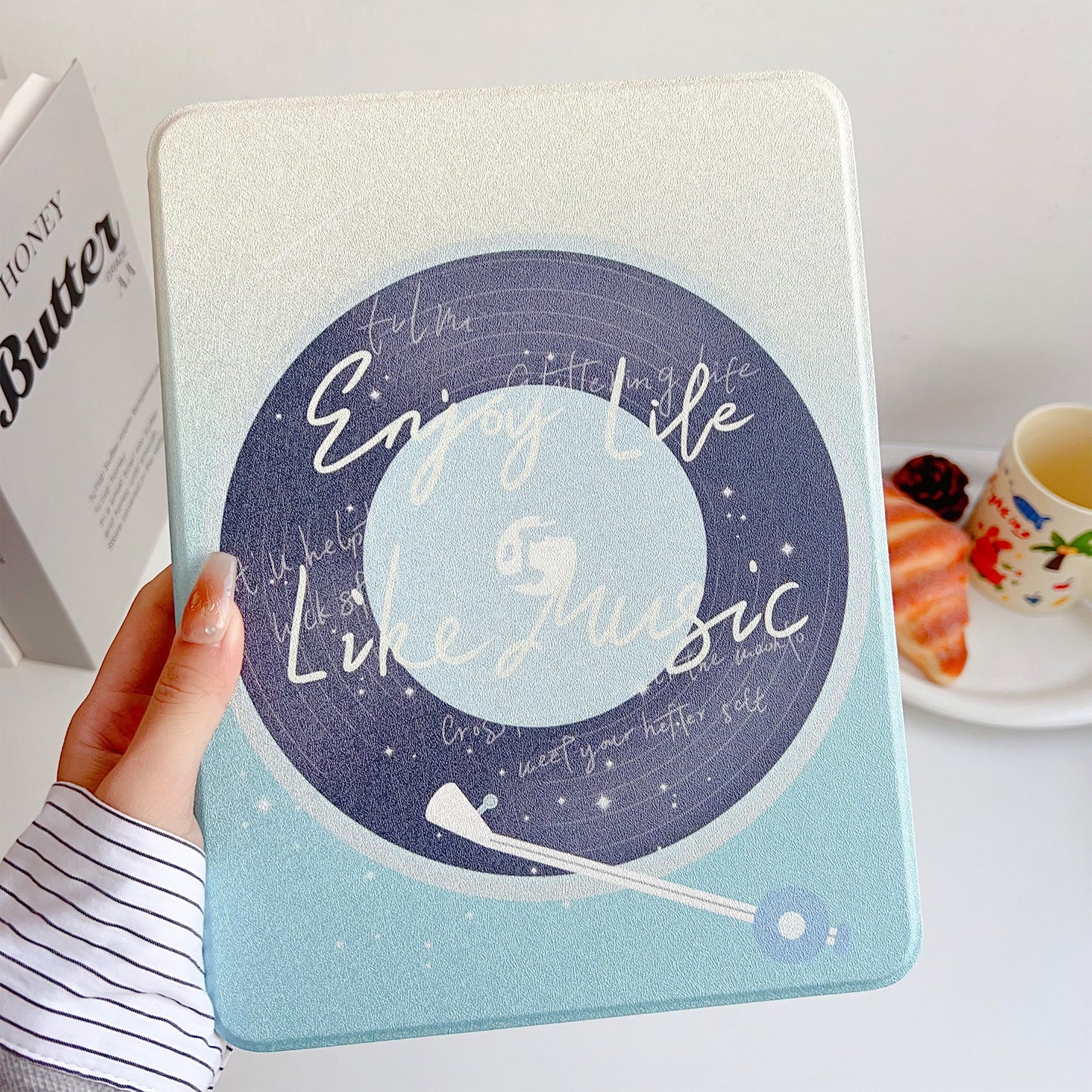 rotating-stand-vogue-painting-ipad-samsung-tablet-cases_4