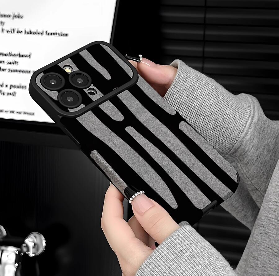 sheepskin-black-stripe-painting-iphone-case-creative_2