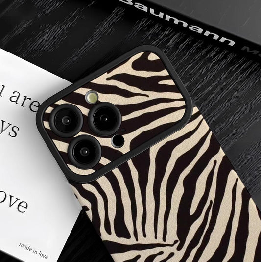 sheepskin-burchell-zebra-patchwork-painting-iphone-case-trendy_1