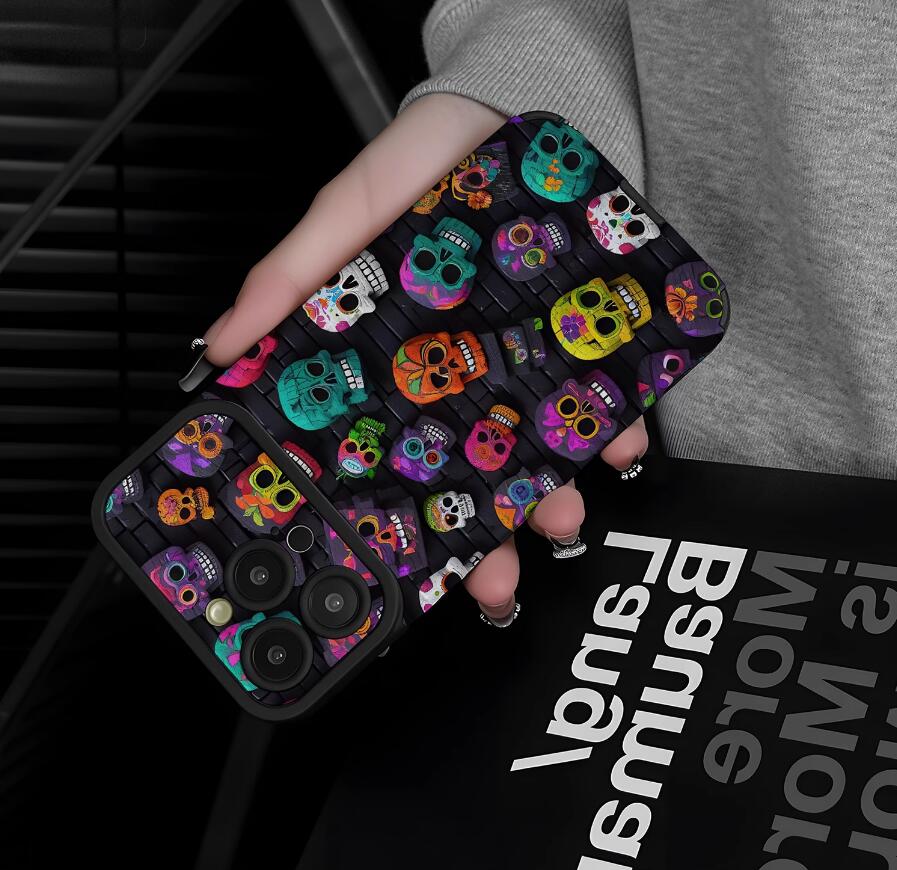 sheepskin-colorful-skull-painting-iphone-case-creative_4