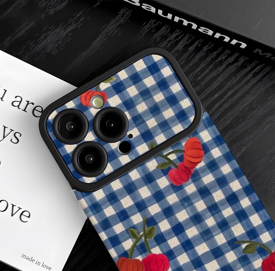 sheepskin-flowers-grid-painting-iphone-case-creative_8