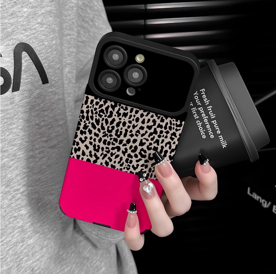 sheepskin-forceful-lepoard-patchwork-painting-iphone-case-trendy_2