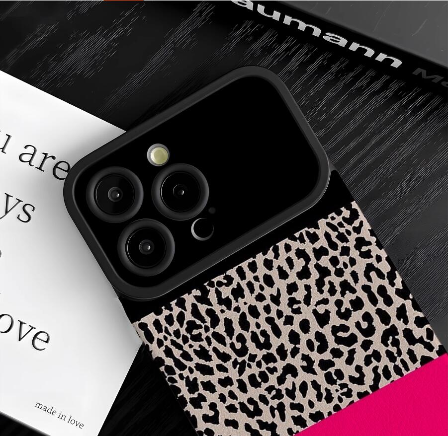 sheepskin-forceful-lepoard-patchwork-painting-iphone-case-trendy_8