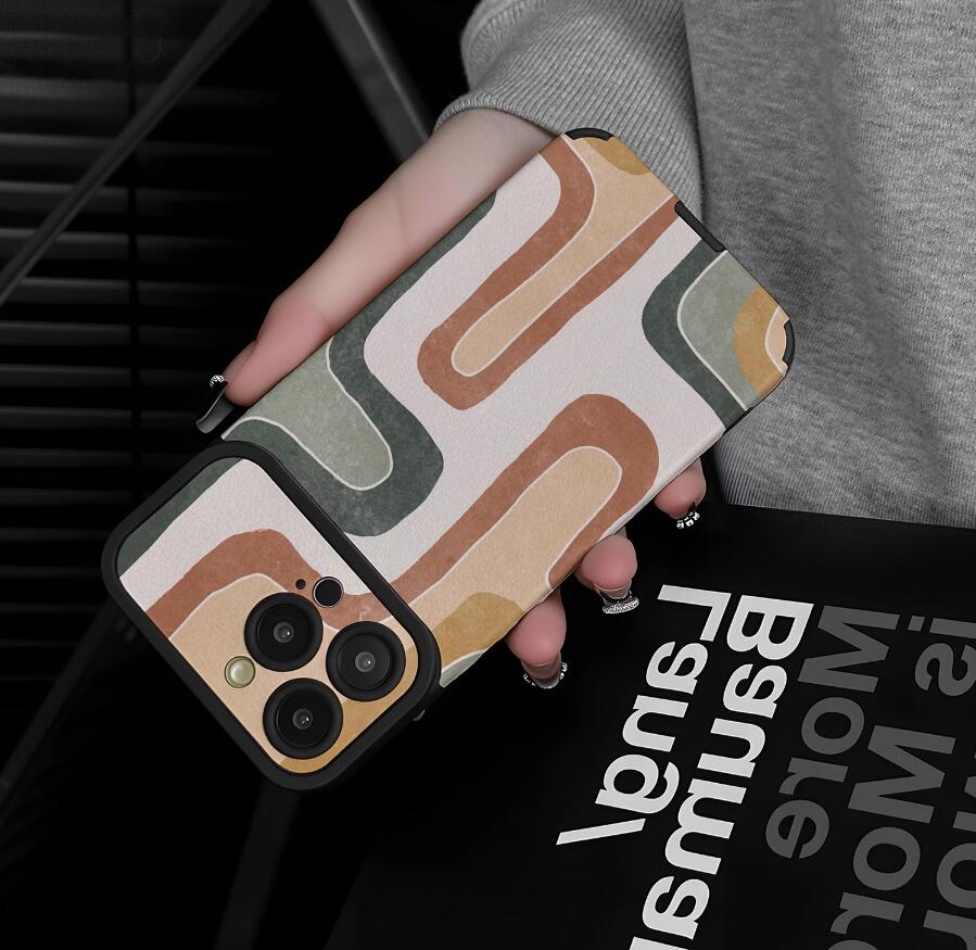 sheepskin-gaming-maze-painting-iphone-case-creative_4