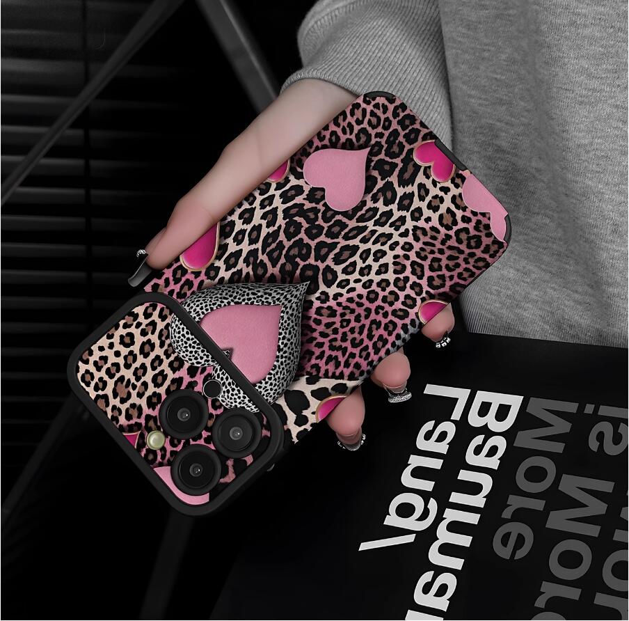 sheepskin-indulgence-lepoard-patchwork-painting-iphone-case-trendy_4