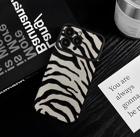 sheepskin-kap-berg-zebra-pattern-iphone-case-trendy_6