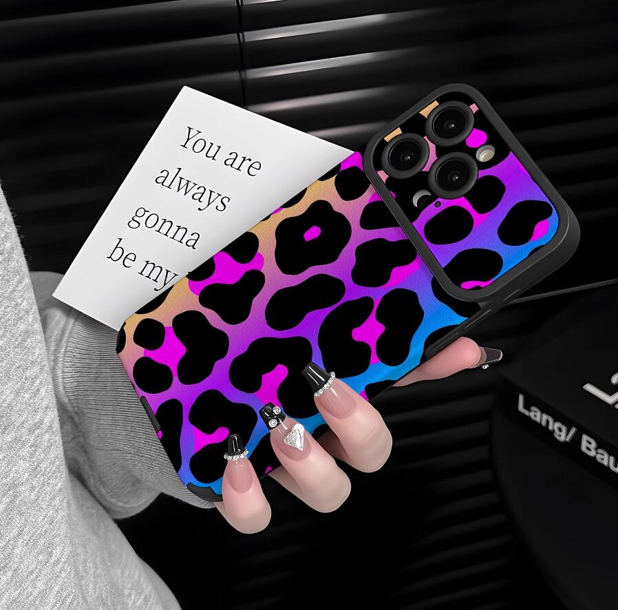 sheepskin-laser-dazzling-leopard-pattern-iphone-case-trendy_1
