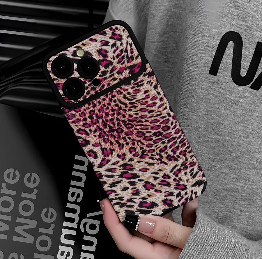 sheepskin-leopard-float-hair-painting-iphone-case-trendy_3
