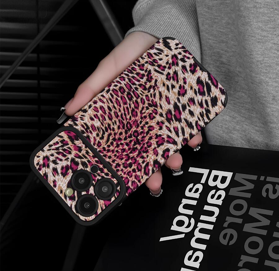 sheepskin-leopard-float-hair-painting-iphone-case-trendy_4