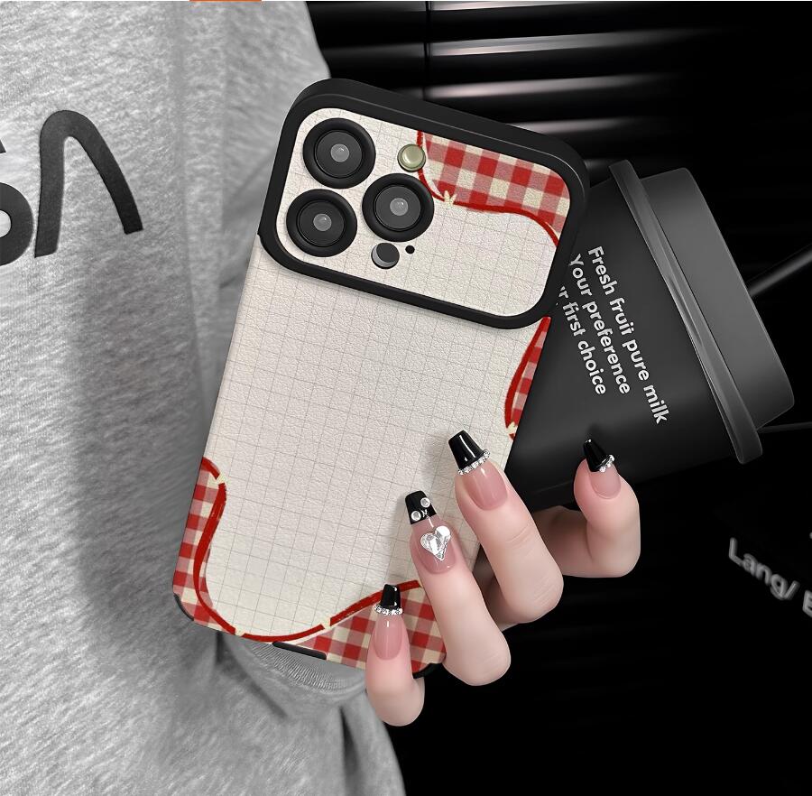 sheepskin-little-grid-patchwork-painting-iphone-case-creative_2