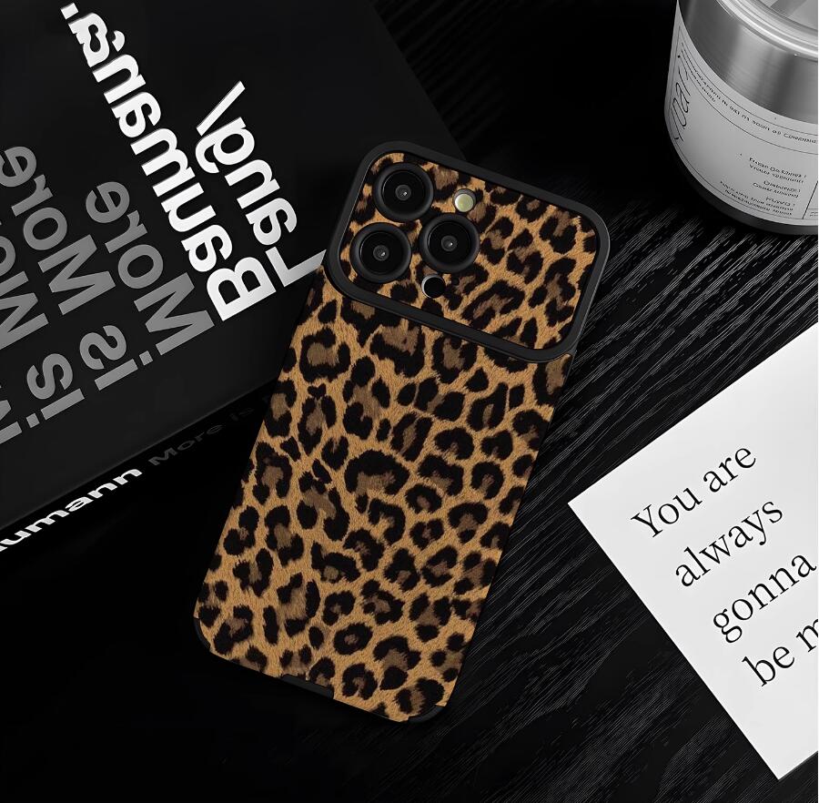 sheepskin-natural-romance-leopard-pattern-iphone-case-trendy_6