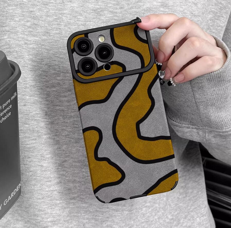 sheepskin-orange-maze-painting-iphone-case-creative_3