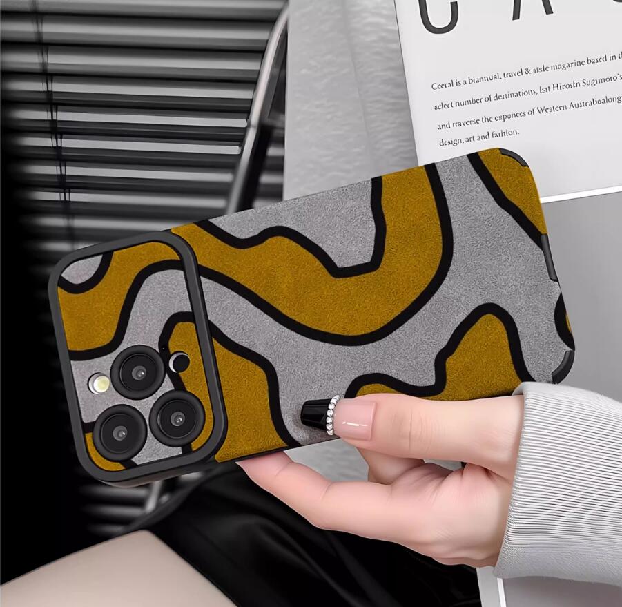 sheepskin-orange-maze-painting-iphone-case-creative_4