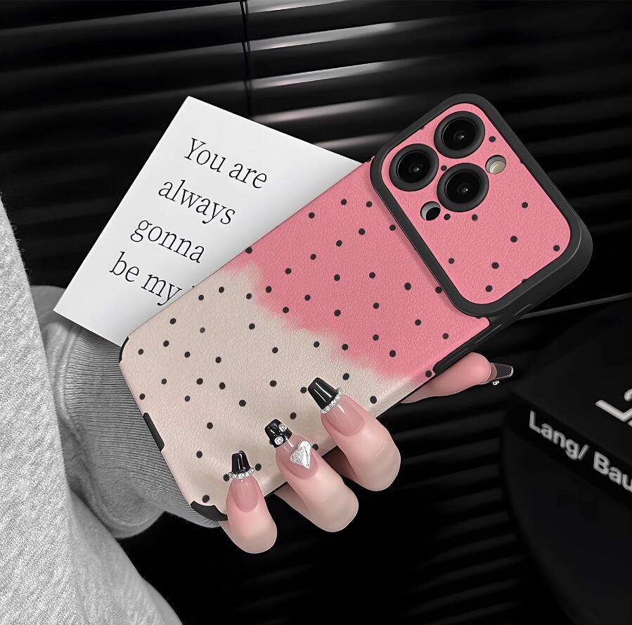 sheepskin-pink-white-polka-patchwork-painting-iphone-case-creative_1