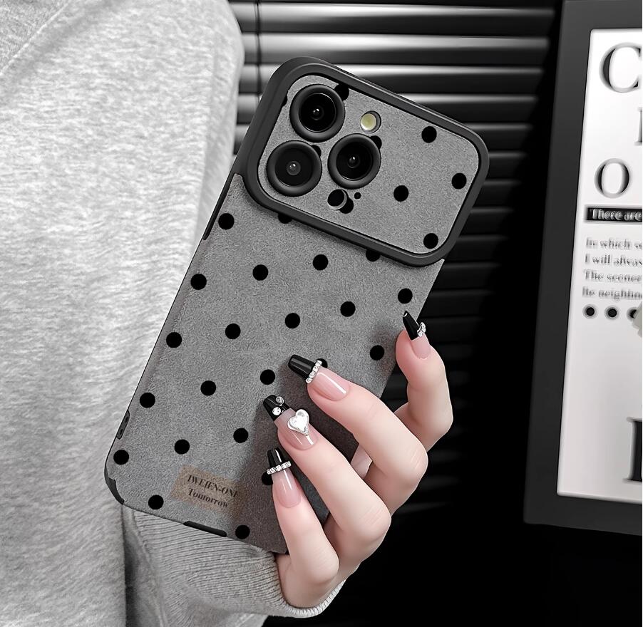 sheepskin-polka-gray-painting-iphone-case-creative_1