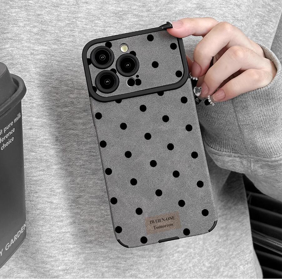 sheepskin-polka-gray-painting-iphone-case-creative_3