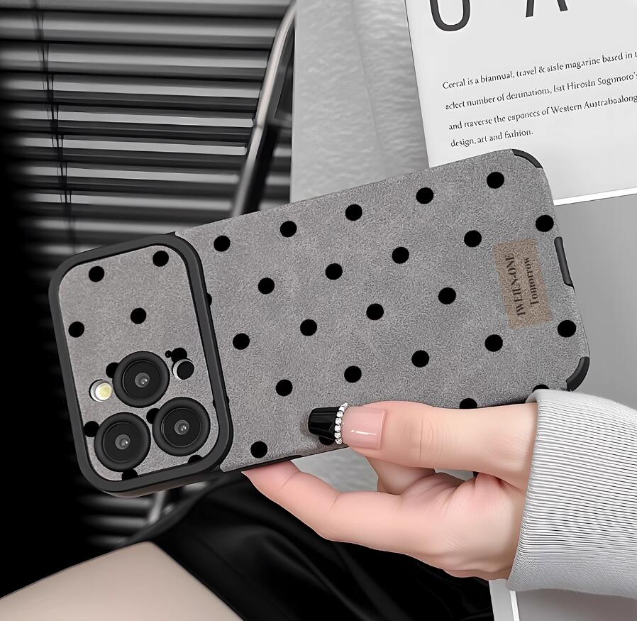 sheepskin-polka-gray-painting-iphone-case-creative_4