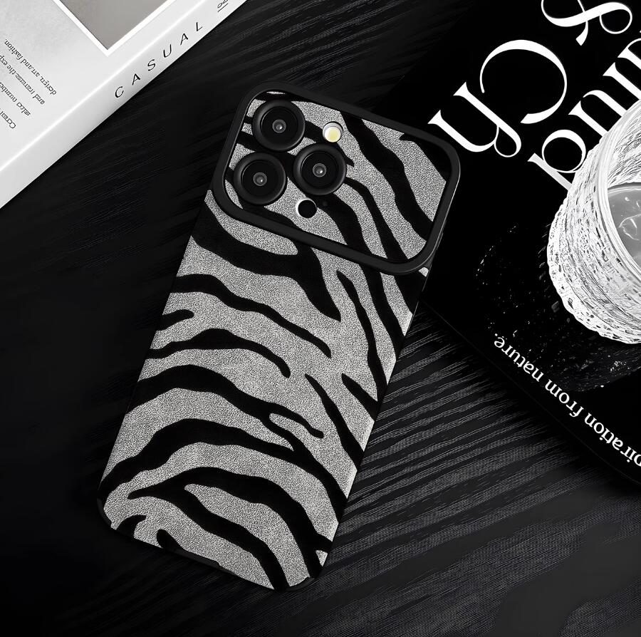 sheepskin-quagga-zebra-pattern-iphone-case-trendy_6