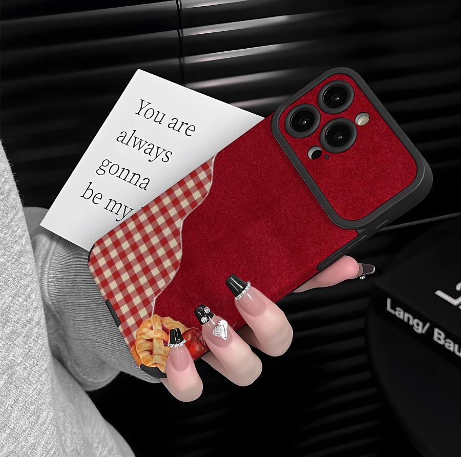 sheepskin-red-grid-patchwork-painting-iphone-case-creative_1