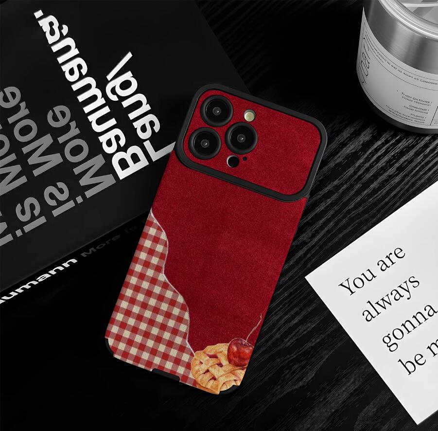 sheepskin-red-grid-patchwork-painting-iphone-case-creative_6