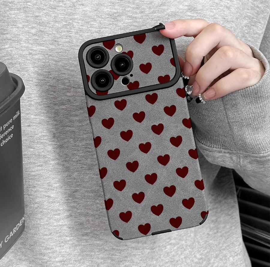 sheepskin-red-heart-painting-iphone-case-creative_3