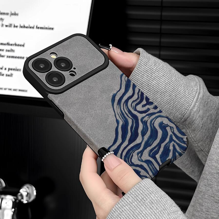 sheepskin-roaring-waves-painting-iphone-case-creative_2