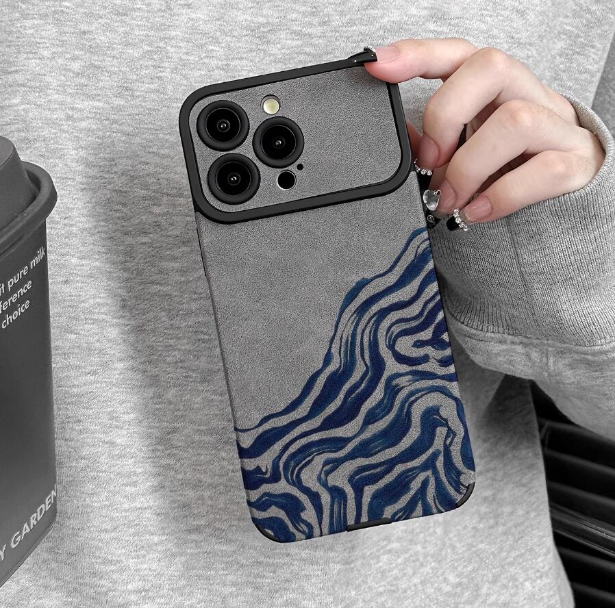 sheepskin-roaring-waves-painting-iphone-case-creative_3