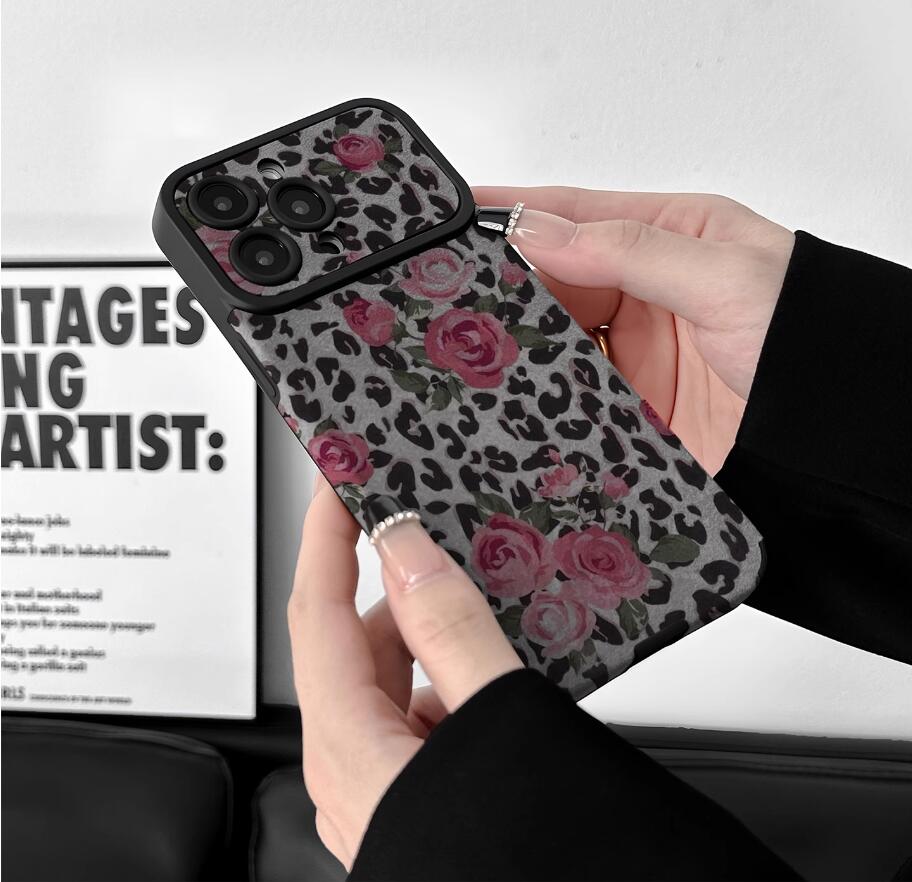 sheepskin-rose-leopard-pattern-iphone-case-trendy_3