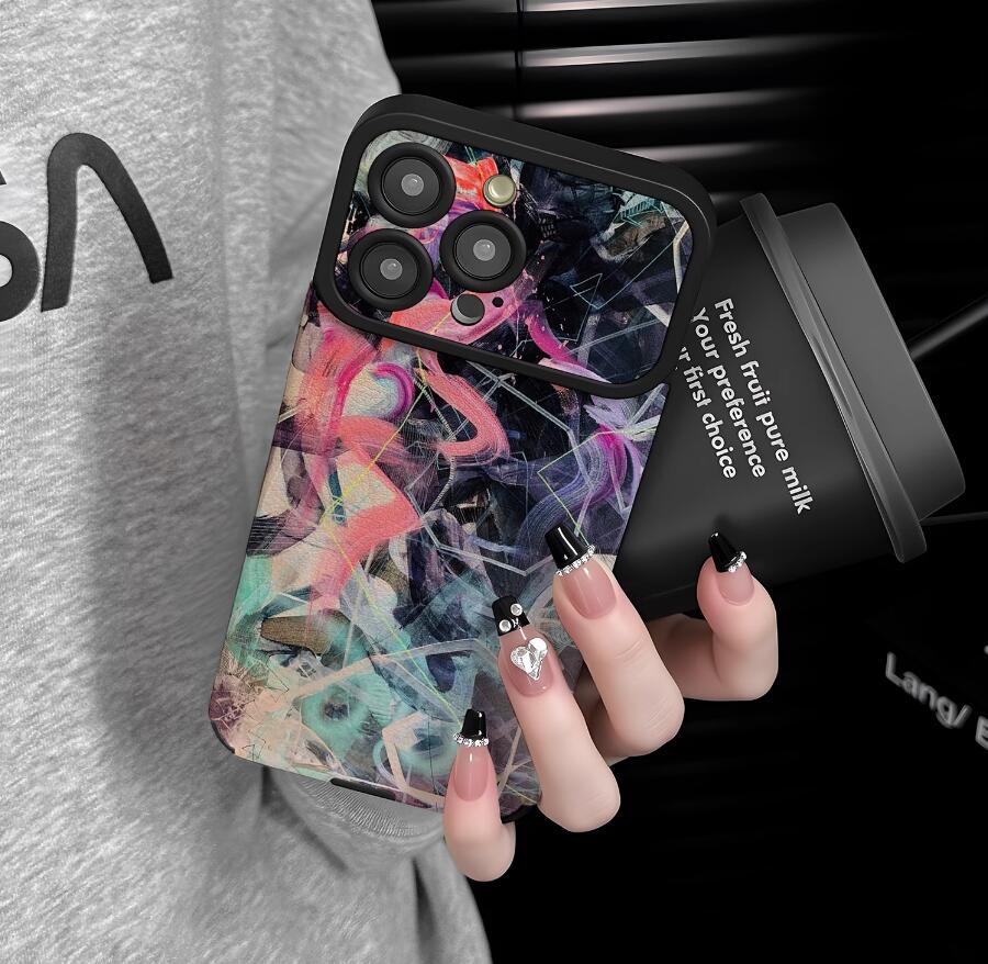 sheepskin-street-graffiti-painting-iphone-case-creative_2